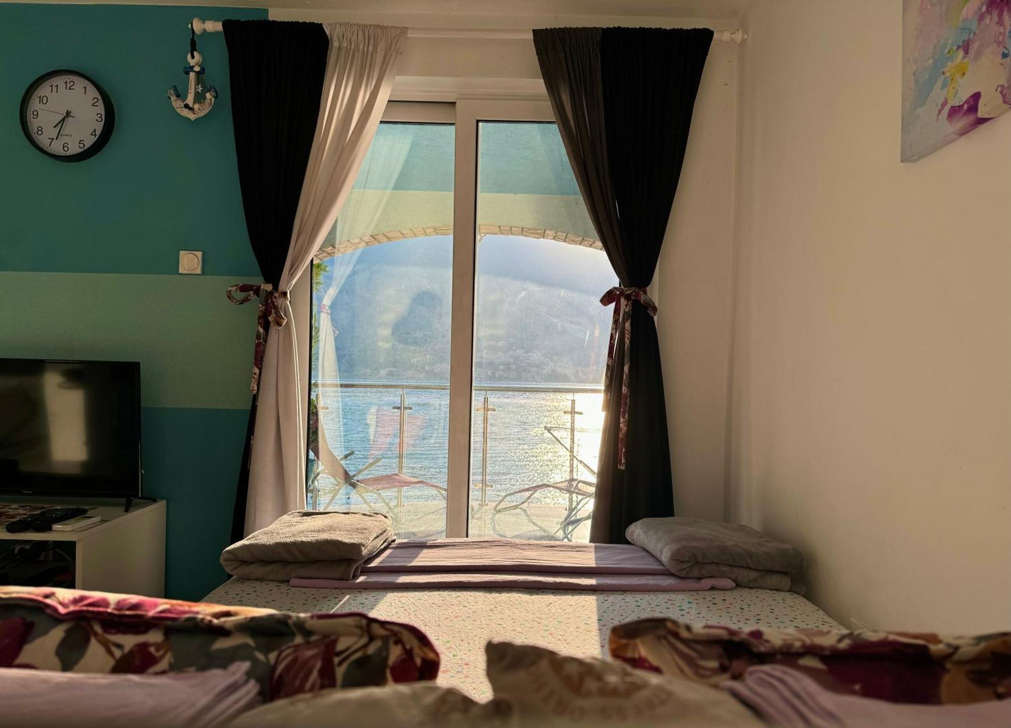 Aparthotel Maxim Kotor Bagian luar foto