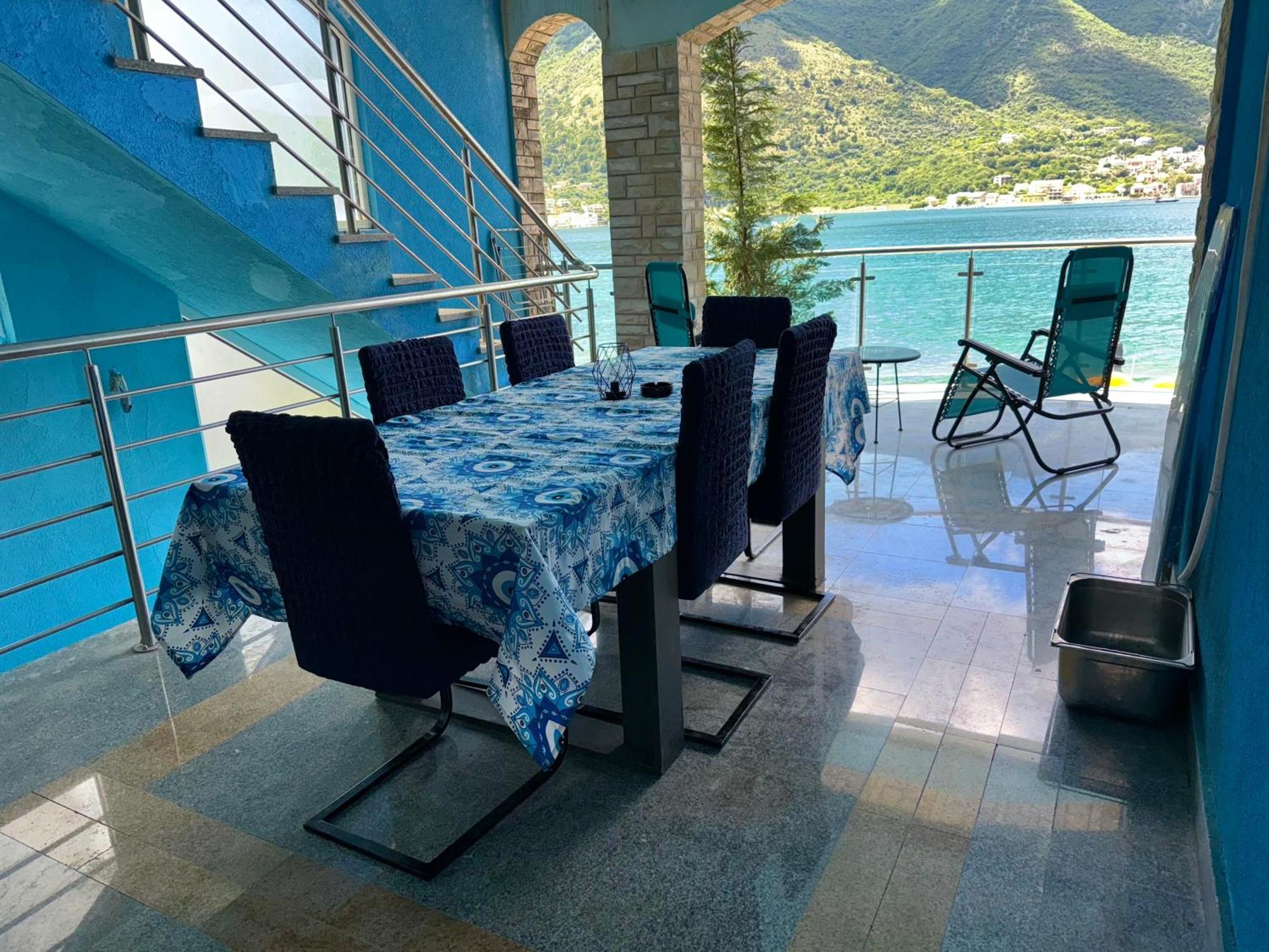 Aparthotel Maxim Kotor Bagian luar foto